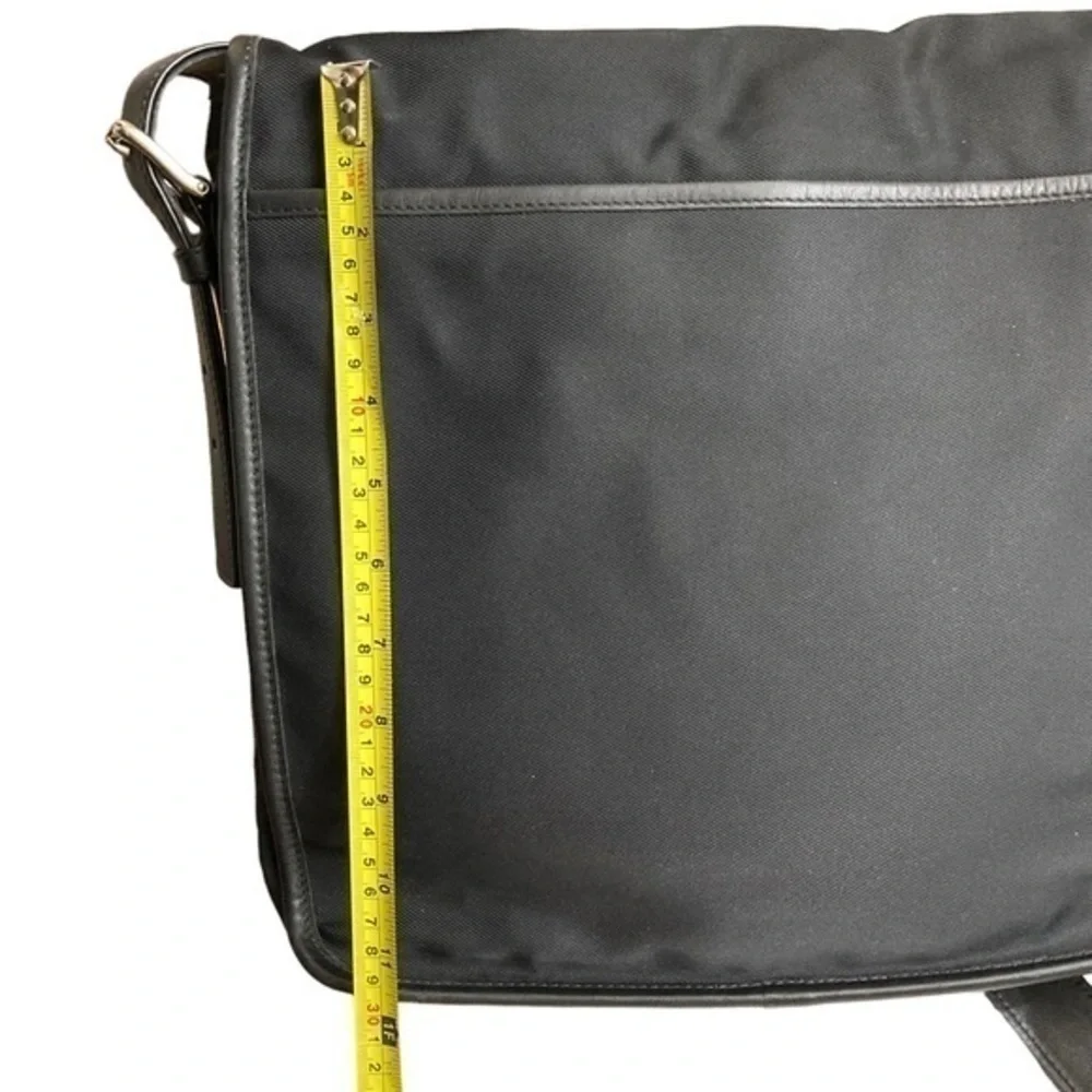 Coach 5019 vintage black nylon leather messenger business bag